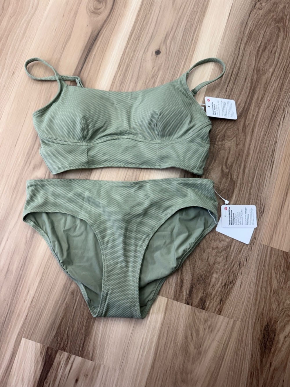Lululemon HoneyComb Dip NWT Olive Green Swim Suit T2